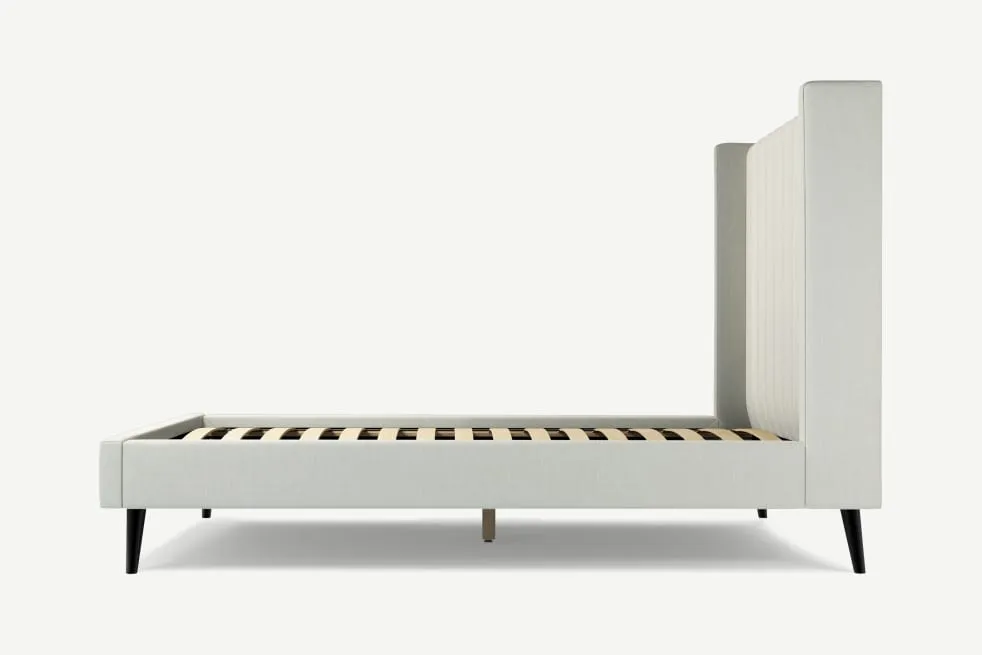 Rotz Upholstered Bed